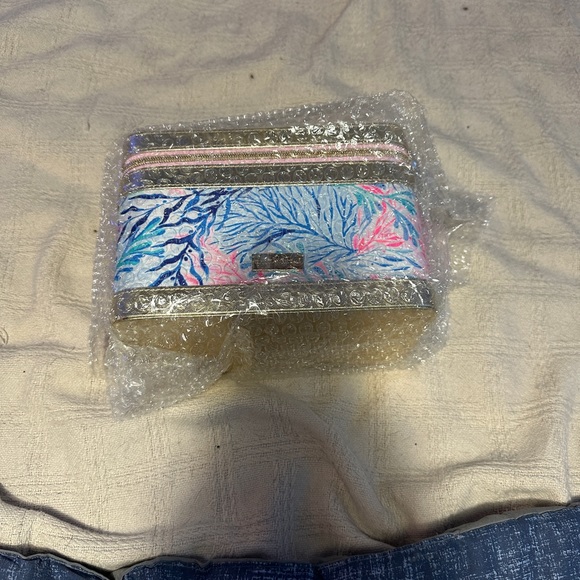 Lilly Pulitzer Accessories - NEW LILLY PULITZER Travel Train Cosmetic Case w/Makeup Brushes KALEIDOSCOPE
